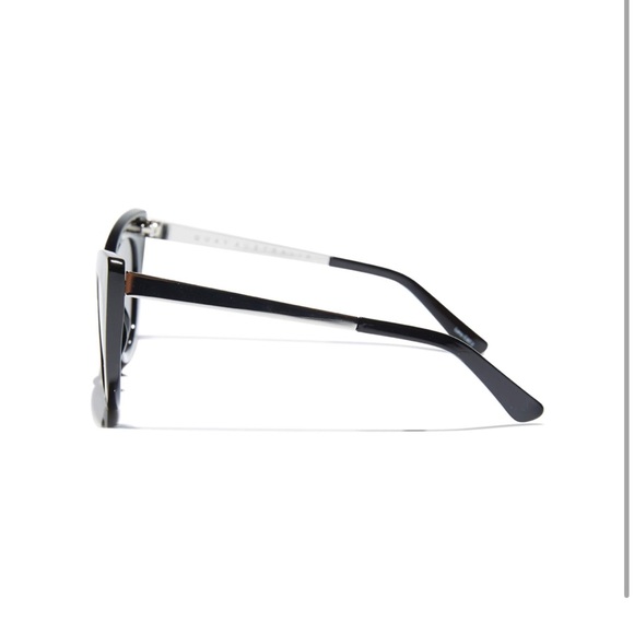 QUAY STEAL A KISS - Picture 3 of 5